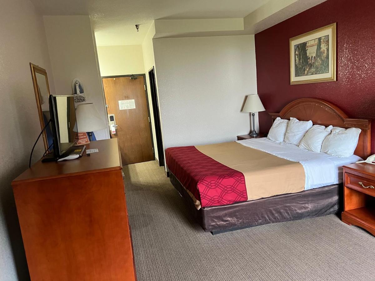 Express Inn & Suites Decatur المظهر الخارجي الصورة