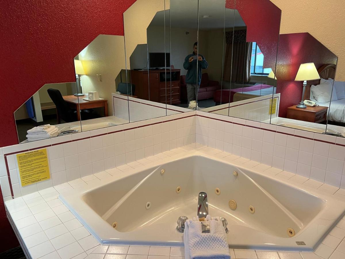 Express Inn & Suites Decatur المظهر الخارجي الصورة