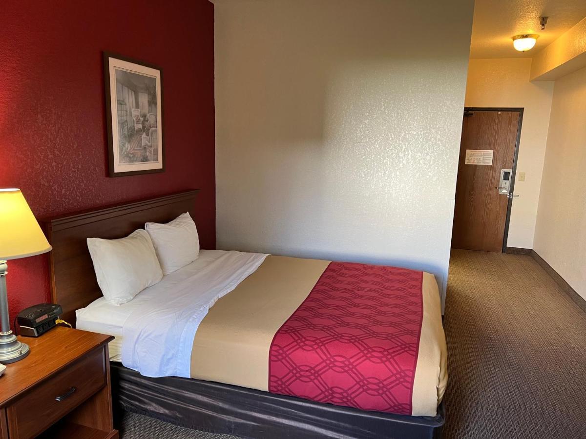 Express Inn & Suites Decatur المظهر الخارجي الصورة