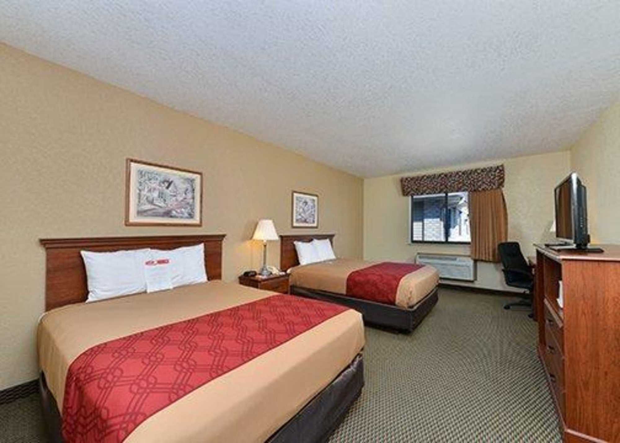 Express Inn & Suites Decatur الغرفة الصورة